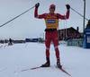 Александр Большунов  выигрывает масс-старт в Меракере.