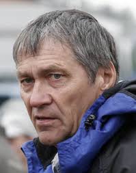 День рождения у Александра Грушина.