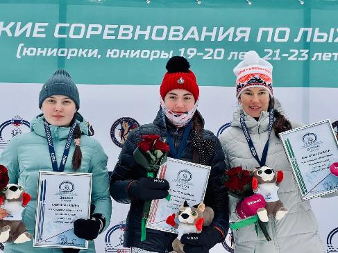 Карина Гончарова победитель классической разделки на 10км.