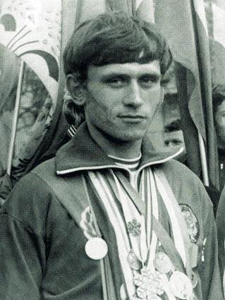 День рождения у Юрия Скобова.