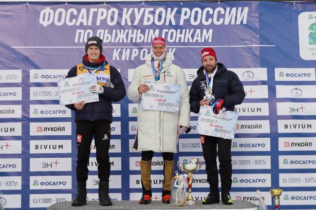 Александр Большунов - победитель третьего дня тура «Большой Вудъявр»